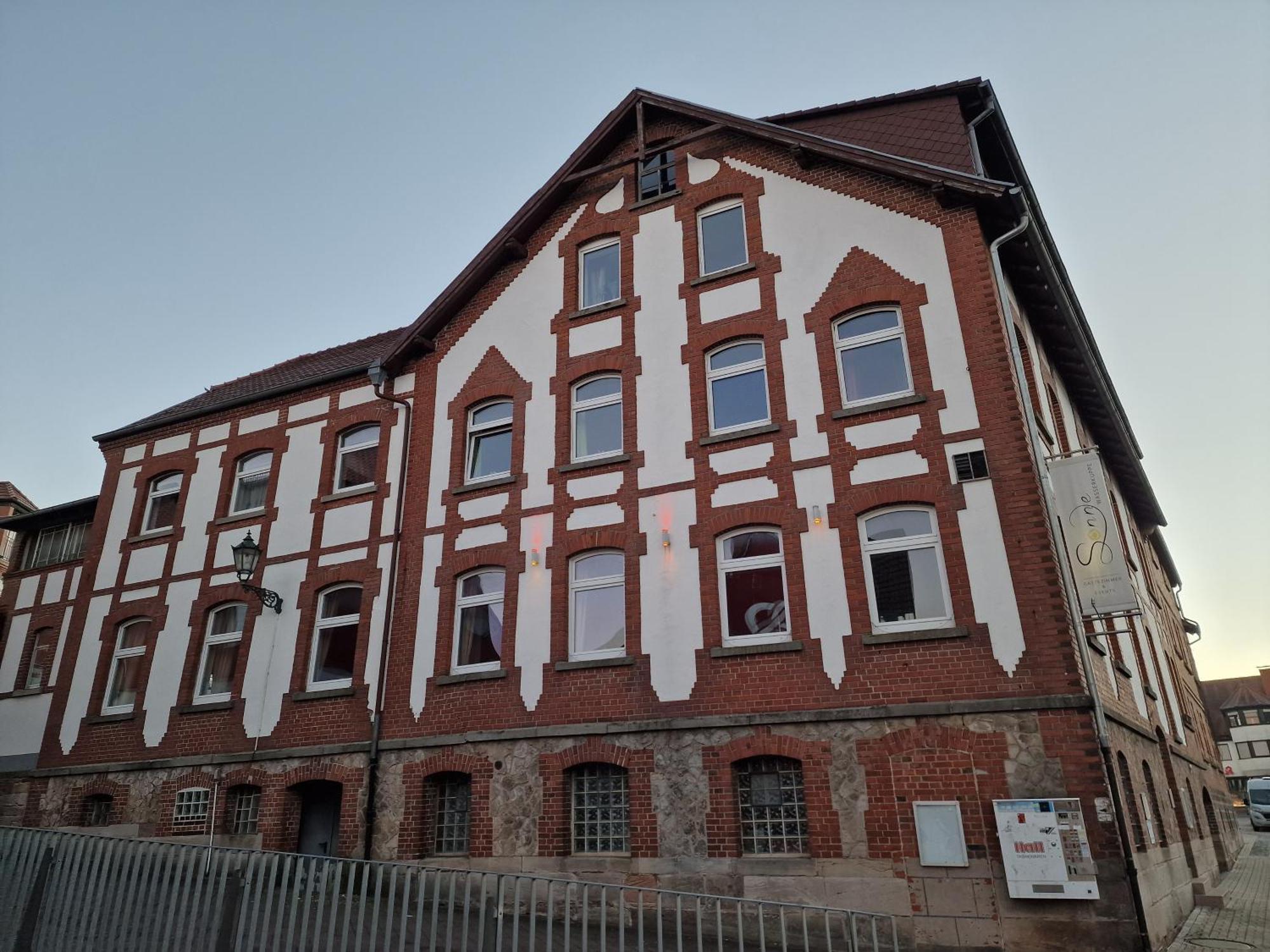 Zur Sonne "Gasthaus-Bar-Events" Poppenhausen Exteriör bild